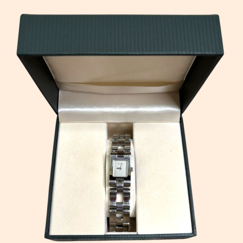 Gucci 2305L Quartz Silver Square Watch